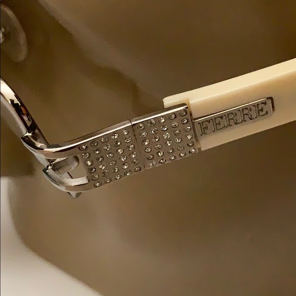 New Ferre by Gianfranco Eyeglasses - Picture 4 of 8